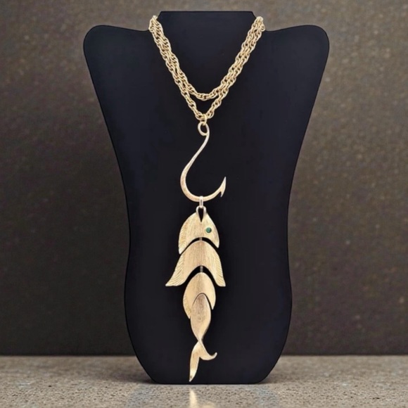 Napier Jewelry - NAPIER 1971 Francis Fujio Articulated Fish on a Hook Pendant Necklace